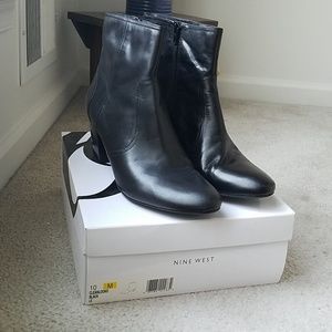 Nine West black boot